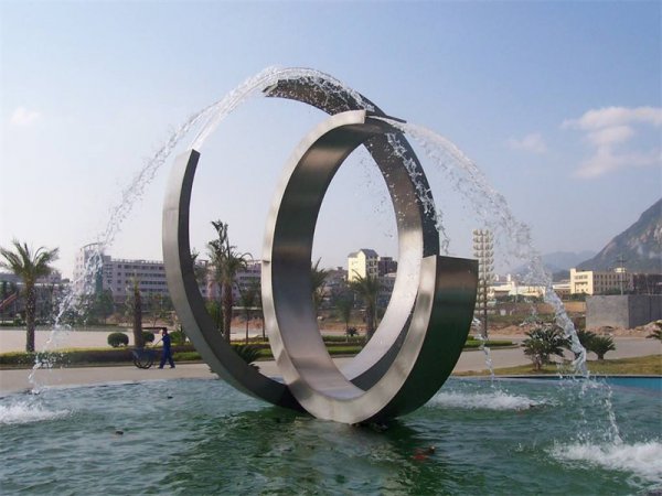 不锈钢雕塑-水池造型